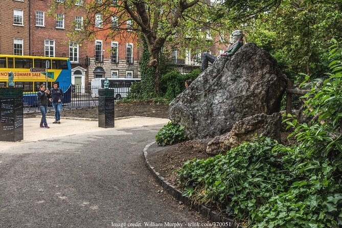 Dublin Off-The-Beaten-Path Private Literary Walking Tour - Merrion Square and Oscar Wilde’s Dublin