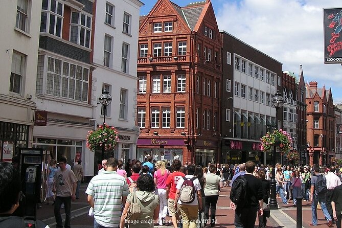 Dublin Off-The-Beaten-Path Private Literary Walking Tour - One hour with Dublin’s writers and poets