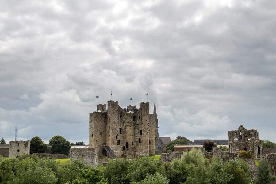Dublin: Private Boyne Valley and Trim Castle Day Tour - Trim Castle and the world of Braveheart