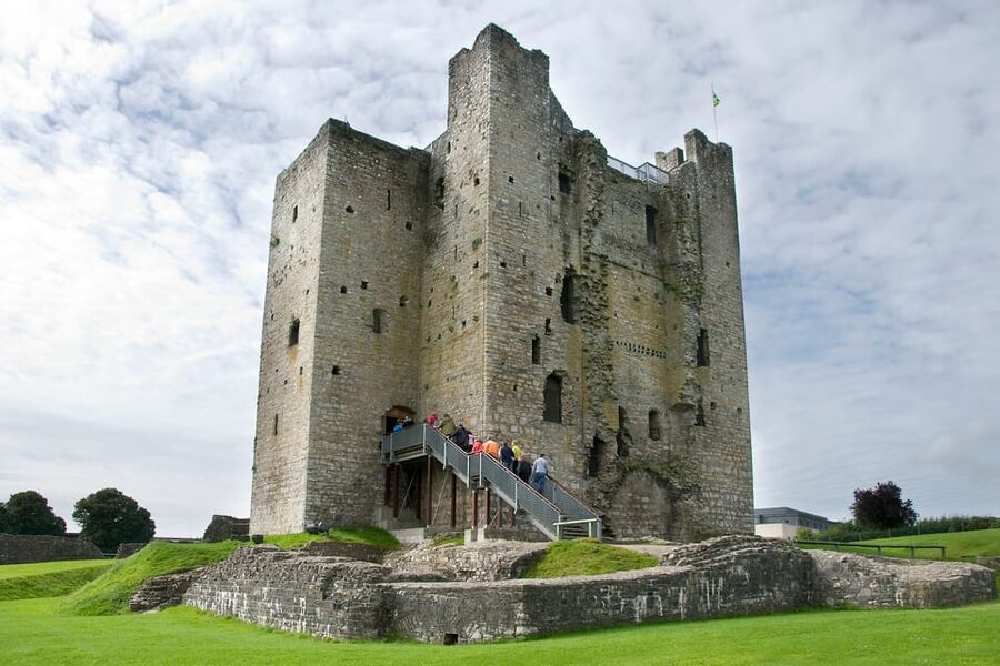 Dublin: Private Boyne Valley and Trim Castle Day Tour - Dunboyne Castle and the gentler end to the day