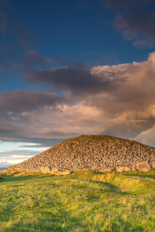 Dublin: Private Boyne Valley and Trim Castle Day Tour - Newgrange and the ancient tombs