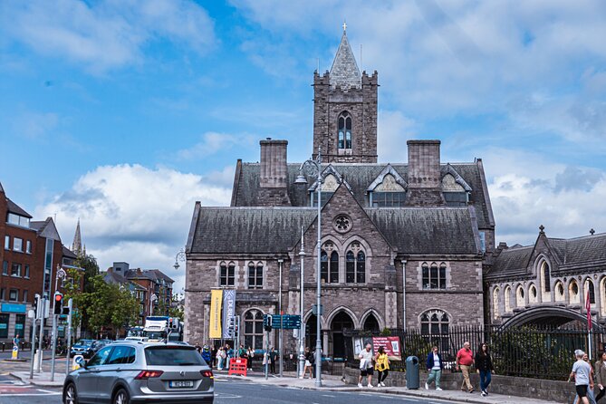 Dublin: Private Chauffeur Tour - Dame Street, Grafton Street, and St. Stephen’s Green
