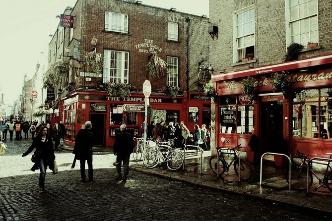 Dublin Self-Guided Murder Mystery Tour by Temple Bar - Trinity College and the first clues