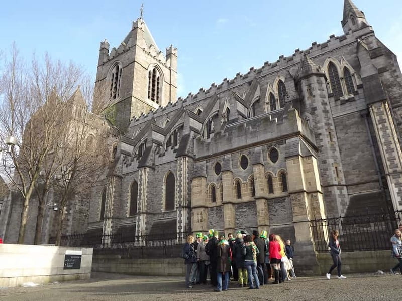 Dublin: Sightseeing Walking Tour in German - Starting at Dame Street and the Tree of Gold