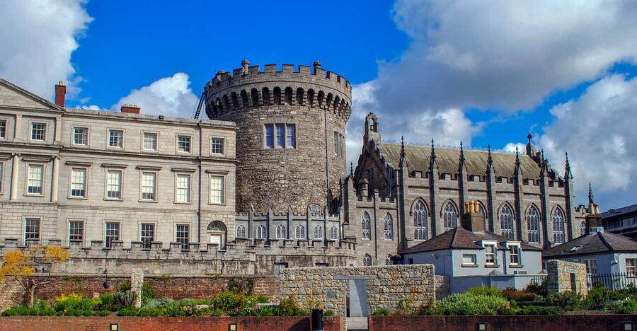 Dublin: St Patrick's, Book of Kells, and Dublin Castle Tour - Why this Dublin walking tour works well