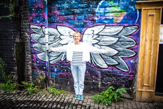 Dublin : Street Art Walking Tour - Reading the murals of Smithfield Square