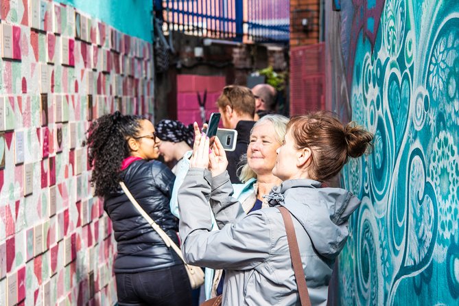 Dublin : Street Art Walking Tour - Finishing in Temple Bar with modern Dublin in view