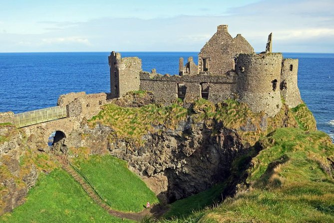 Dublin to Belfast Black Cab, Dunluce Castle and Giant's Causeway - Titanic Belfast and the tour choice