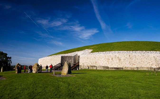 Dublin to Newgrange, Monasterboice Small Group Guided Tours - Three hours among the stones at Newgrange