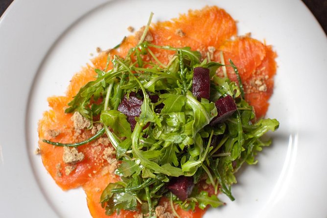 Dublin Traditional Irish 3 Course Meal Walking Tour with Local - First course: choices at a Dublin pub or restaurant