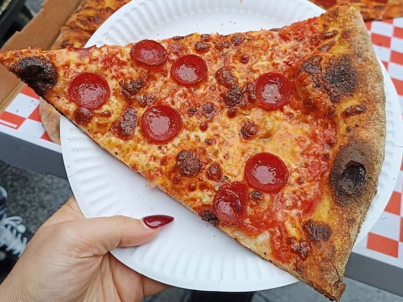 Dublin: Walking Tour for Foodies with Tastings - A friendly format for solo visitors and couples