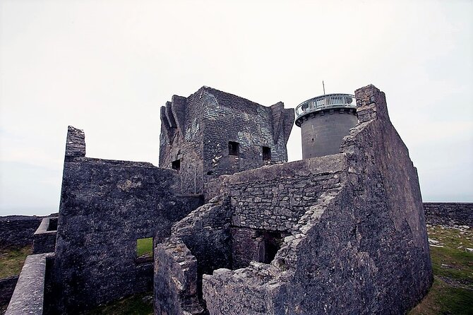 Electric biking on Inishmore island. Aran island. Self-guided. Full day. - The seal colony and the Worm Hole