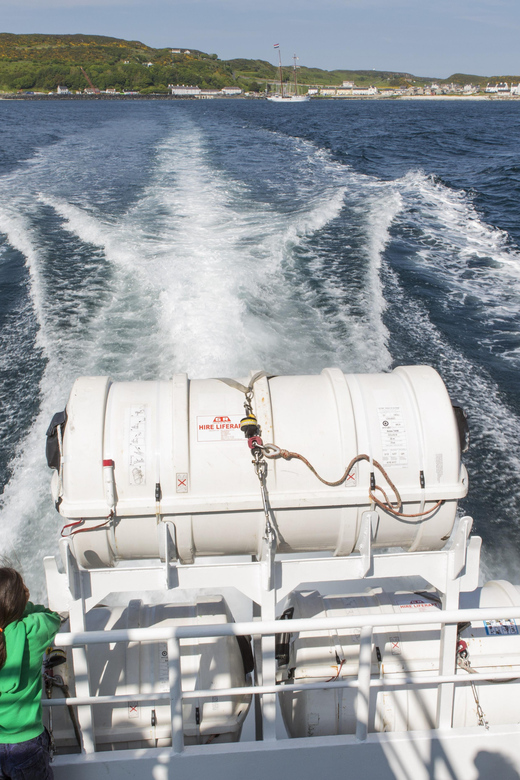 Fastnet Rock Lighthouse direct boat tour-Baltimore.Guided. - Reaching Fastnet Rock Lighthouse