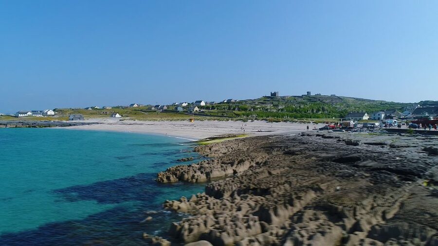 From Doolin: Day Trip to Inisheer with Bike or Bus Tour - Booking details worth knowing