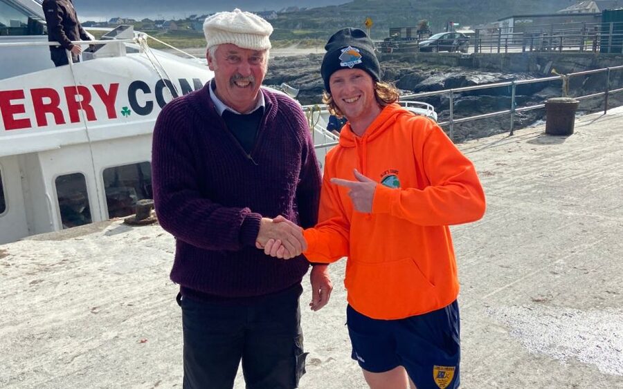 From Doolin: Day Trip to Inisheer with Bike or Bus Tour - Sunken graveyards, shipwrecks, and castles