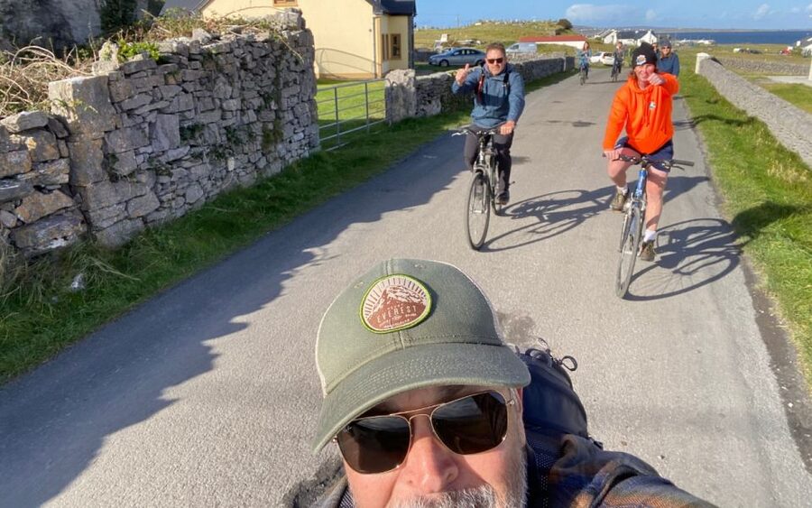 From Doolin: Day Trip to Inisheer with Bike or Bus Tour - Is $142 good value?