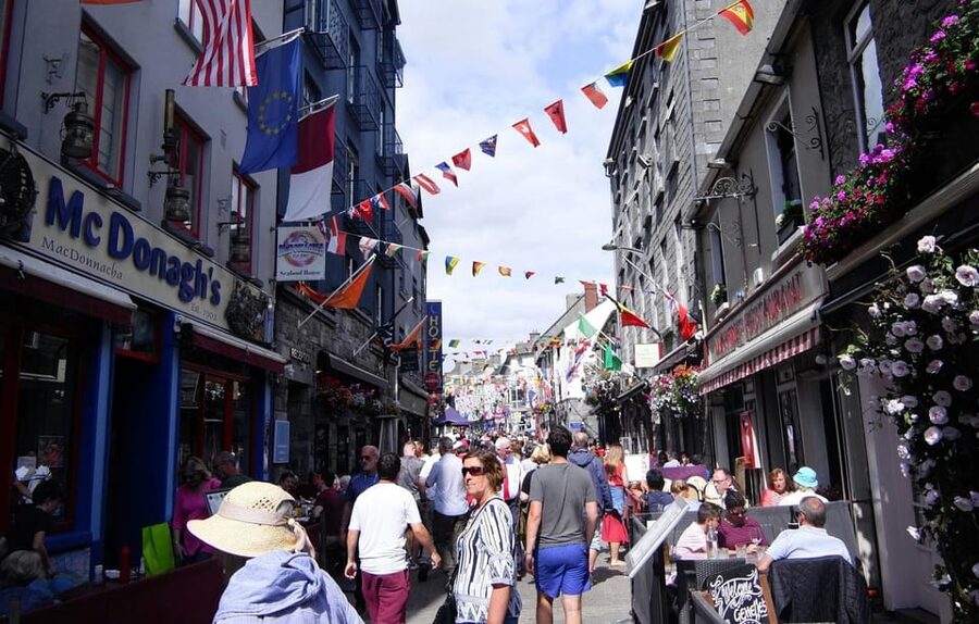From Dublin: Galway + Cliffs of Moher Boat Cruise in Spanish - What $112 includes, and what it does not