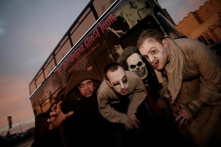 From Dublin: Gravedigger Ghost Bus Tour - Glasnevin Cemetery and the body-snatcher tales
