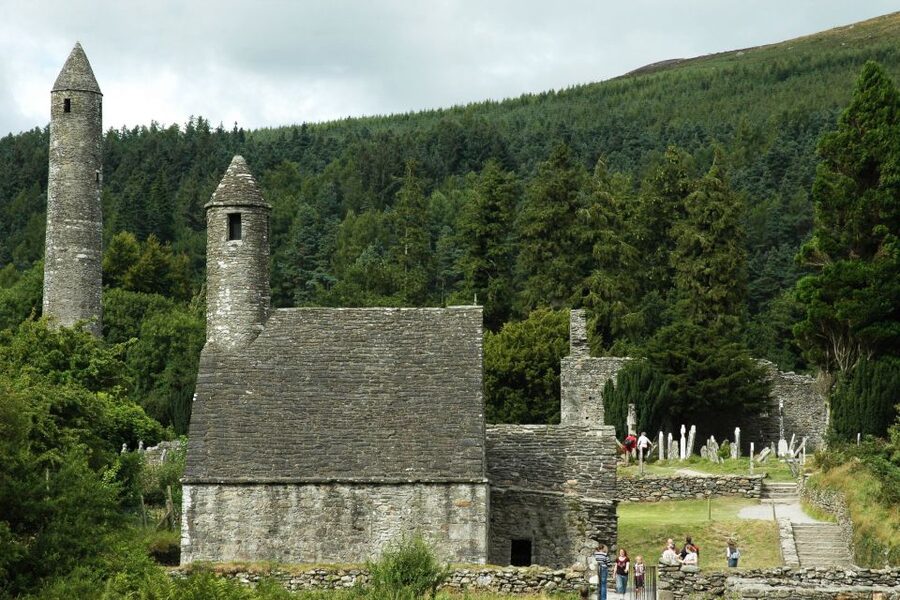 From Dublin: Wicklow Mountains, Glendalough & Kilkenny Tour - What the coach setup means for your day