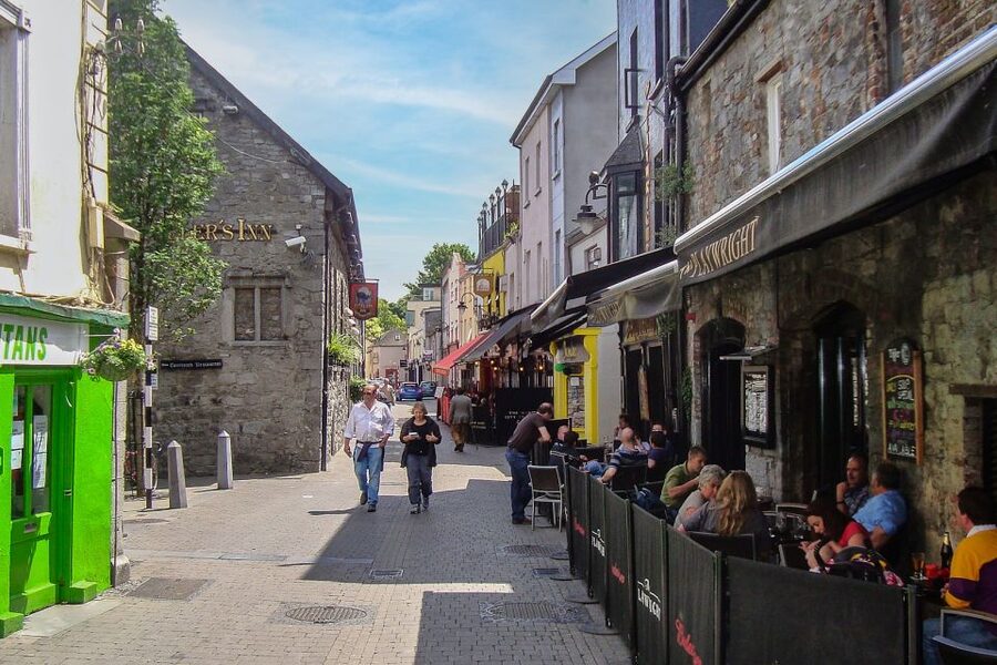 From Dublin: Wicklow Mountains, Glendalough & Kilkenny Tour - The guide matters more than the weather