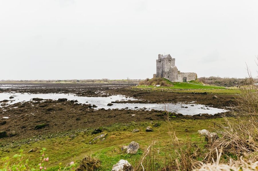 From Galway: Cliffs of Moher and The Burren Guided Day Trip - Doolin for lunch and a taste of village life