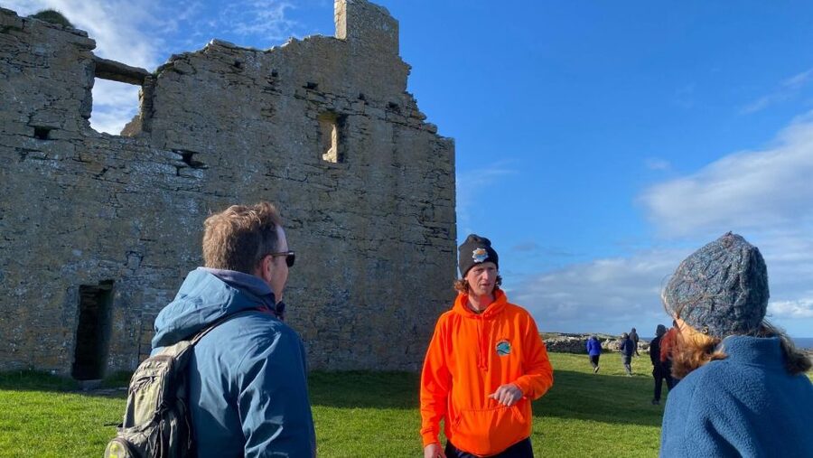 From Galway: Day Trip to Inisheer with Bike or Bus Tour - Seeing Inisheer by bike, bus, or local tractor