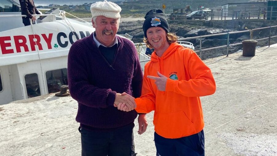 From Galway: Day Trip to Inisheer with Bike or Bus Tour - Free time for a pint, beach visit, or quiet pause