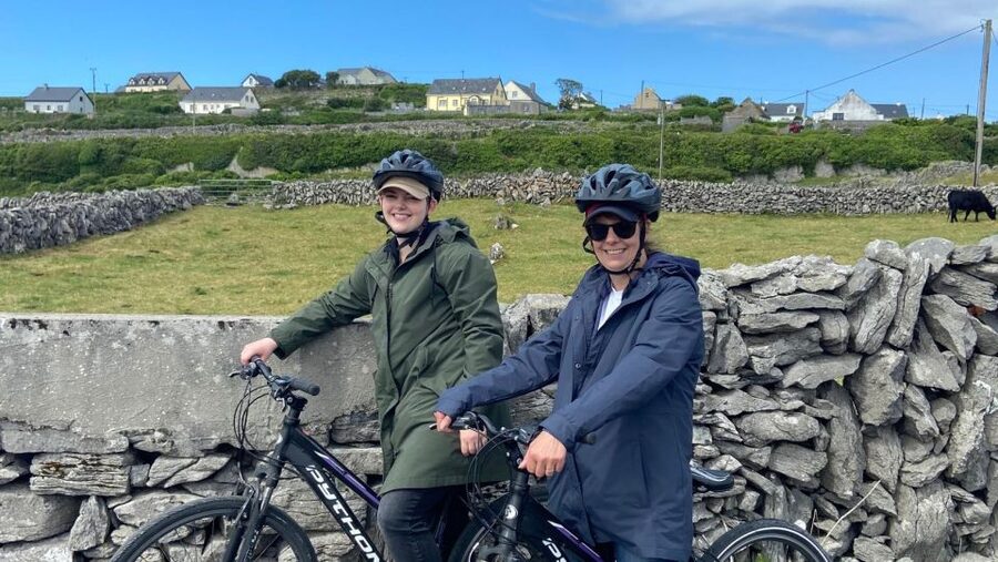 From Galway: Day Trip to Inisheer with Bike or Bus Tour - Who will get the most from this day