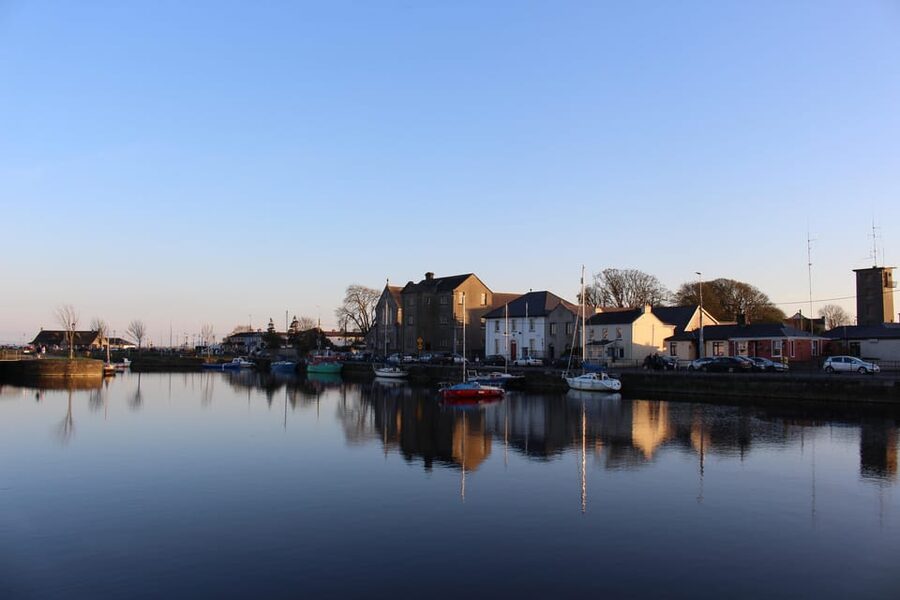 Galway City: Evening Guided Walking Tour of Galway City - The Claddagh Ring at Thomas Dillon’s