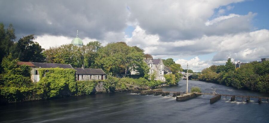 Galway City: Guided 1.5-Hour Walking Tour - A Local View of Galway’s Arts and Culture