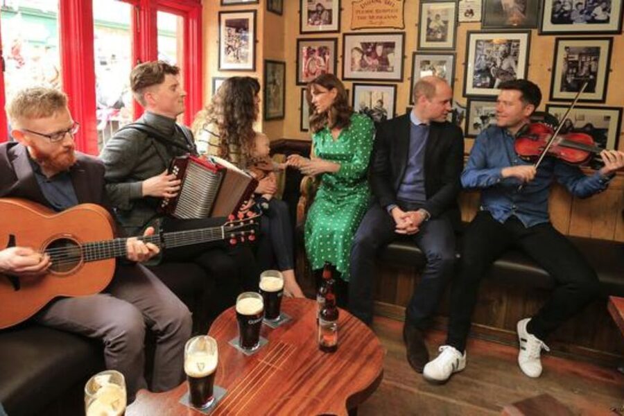 Galway: Food and Culture Walking Tour with Tastings - The guides are the real ingredient