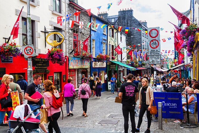 Galway’s Historical Gems: A Walk Through Time - Meeting the guide at Eyre Square