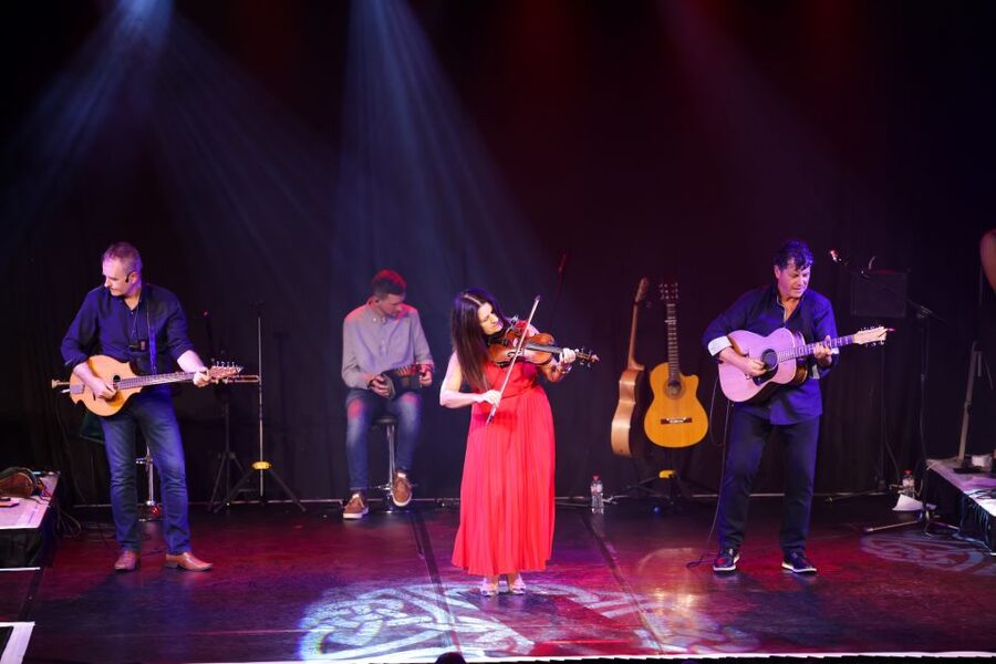 Galway: Trad on the Prom Ticket with Irish Music and Dancing - Who will enjoy this Galway evening most?