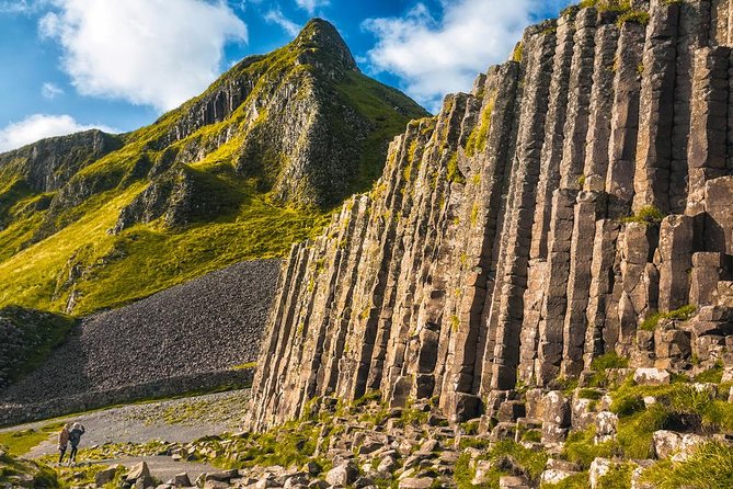 Giant's Causeway Day Tour from Dublin - Guides Can Make or Break the Long Ride
