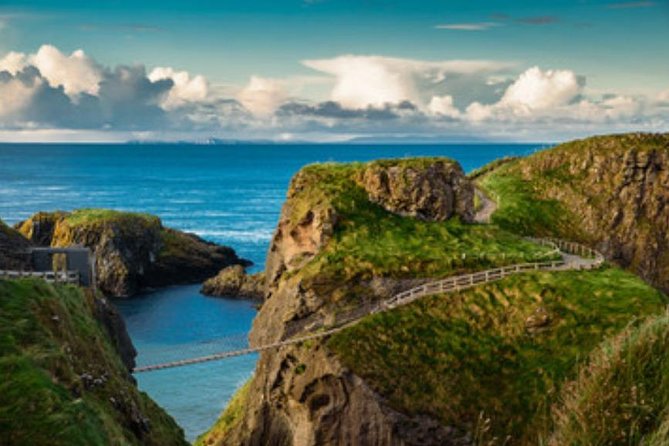 Giant's Causeway Luxury Private Day Tour - Bushmills and the whiskey stop