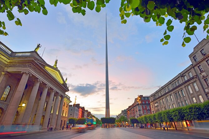 Highlights of Dublin Private Walking Tour with Guide - What this private Dublin walk actually gives you