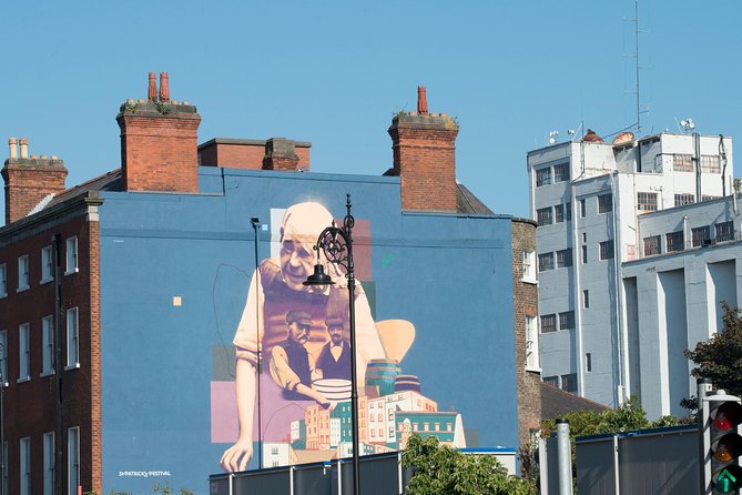 In Our Shoes Dublin Walking Tour - High streets, back lanes, and local stories