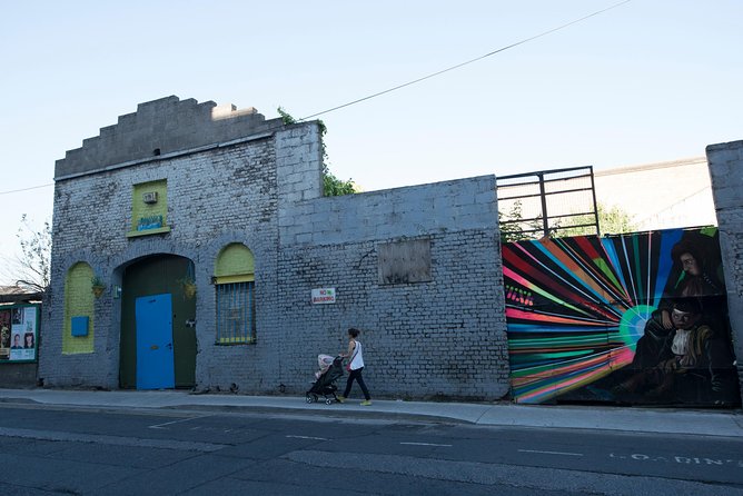 In Our Shoes Dublin Walking Tour - What the $18.15 price delivers