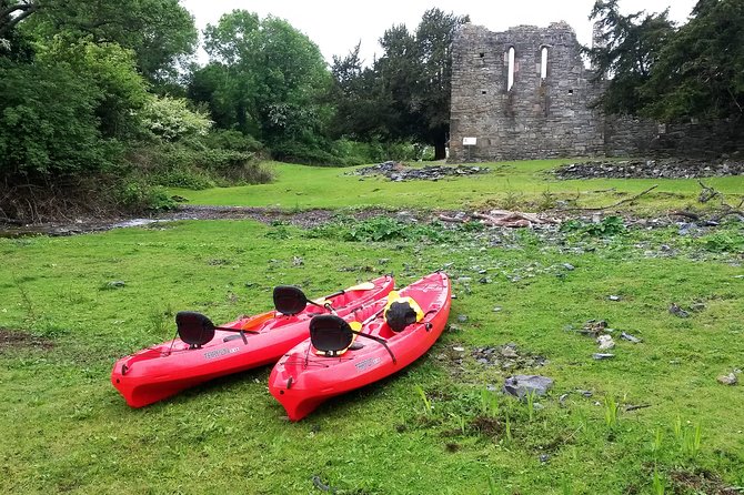 Kayak to Innisfallen island. Killarney. Guided. 2½ hours. - Getting ready with a safety lesson and proper kit