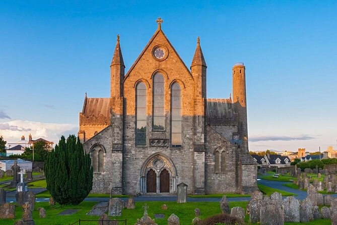 Kilkenny from Medieval to Modern City. Private Walking Tour - Key points at a glance