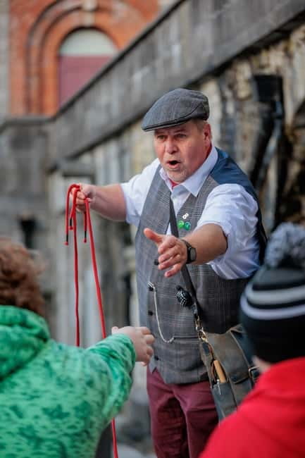 Kilkenny: Historical and Hysterical Guided City Walking Tour - Grace’s Old Castle and the feel of the old streets