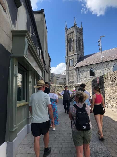 Kilkenny: Historical and Hysterical Guided City Walking Tour - Kyteler’s Inn and the tour’s final stories