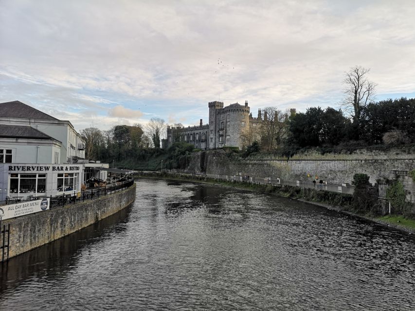 Kilkenny: Historical Highlights Walking Tour - Key points at a glance
