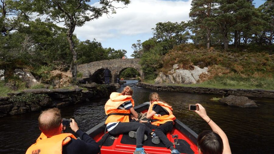 Killarney: Gap of Dunloe Walking and Boat Tour - Is the walking schedule too tight?