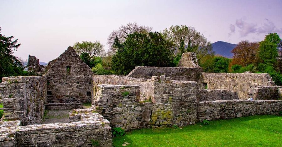 Killarney: Guided Boat Tour to Innisfallen Island - The ten-minute crossing to Innisfallen Island