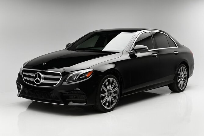 Killarney: Private transfer to & from Dublin | Premium Cars - Meeting your chauffeur in Dublin Airport