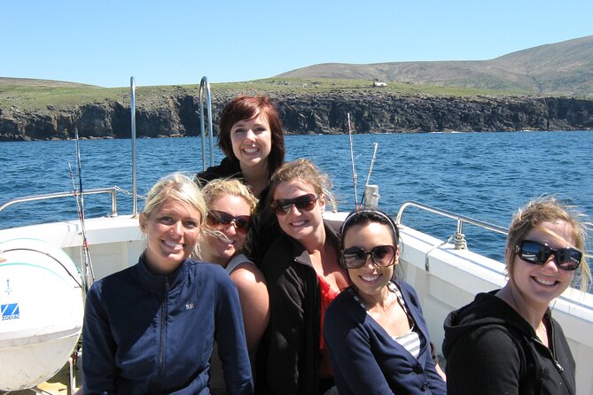 Private 1-Hour Guided Boat Tour in Dingle Peninsula - One hour along the Dingle Peninsula