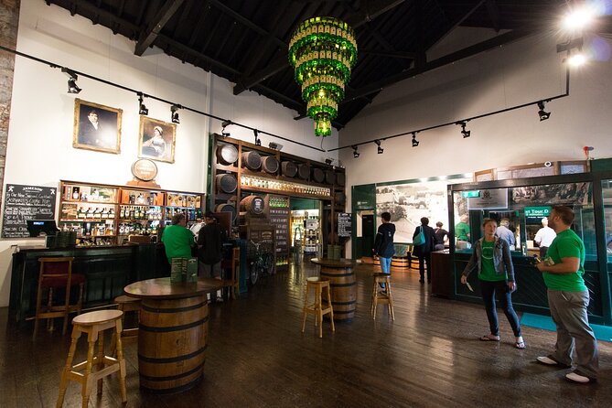 Private Cork City Tour, Kinsale and Jameson Distillery - Kinsale: one hour for streets, shops, and lunch