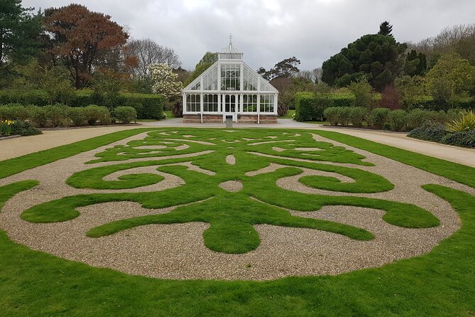 Private Dublin Day Tour - Phoenix Park: space, deer, and presidential Dublin