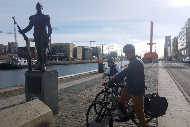 Private Dublin Historical and Heritage Tour by Bike - What the private format adds